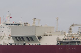 Janusz Steinhoff: Kontrakt podpisany przez PGNiG z Katarem jest w mocy