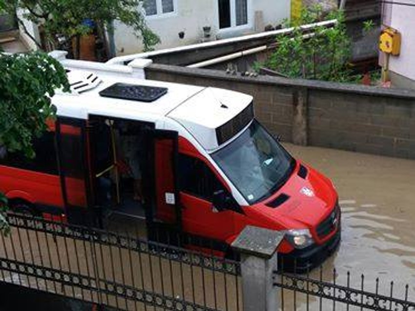 Nemaju vodu za piće, ali je na ulici ima napretek