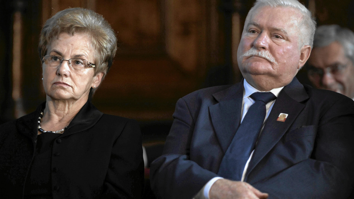 - Lech Wałęsa bardzo przeżywa alkoholizm swojego syna Sławka - wyznaje w rozmowie z "Super Expressem" przyjaciel rodziny Wałęsów, poseł PO Jerzy Borowczak.