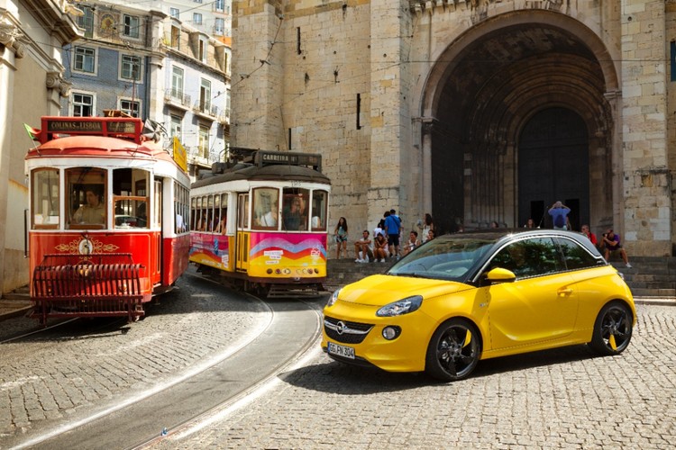 Opel adam