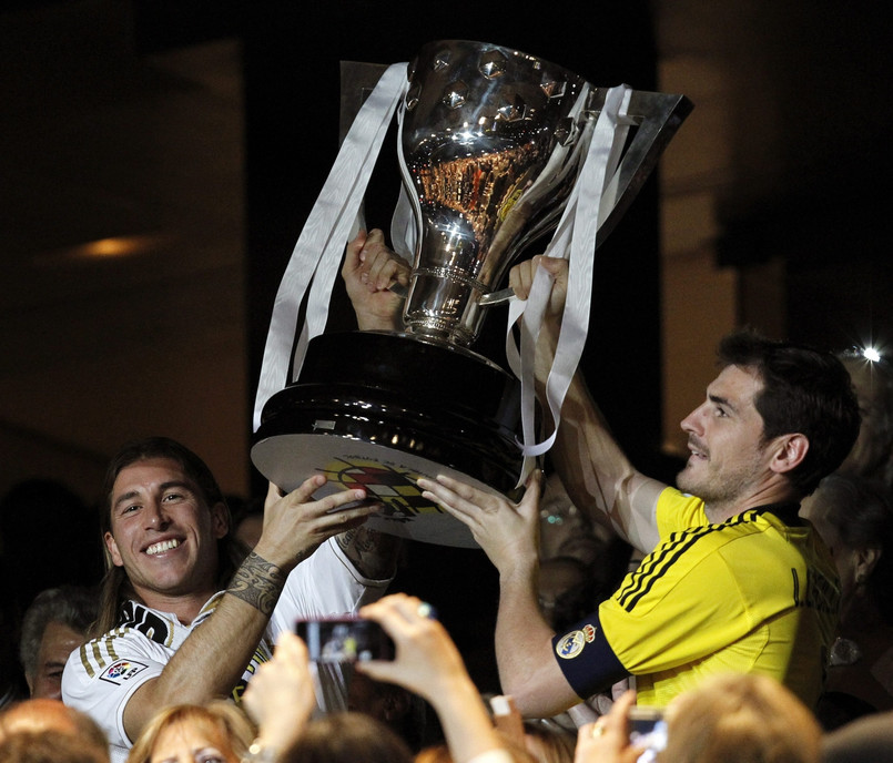 Piłkarze Realu Madryt po trzech sezonach przerwy zostali mistrzami Hiszpanii.