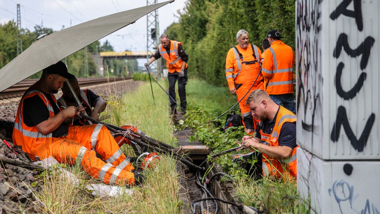Na niemieckich torach robi się niebezpiecznie. Aktywiści stali się ekstremistami. "Największe możliwe szkody przy najniższym możliwym ryzyku"