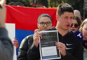Miloš Pavlović, studenti u Pionirskom parku