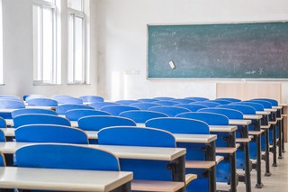 Dyrektorzy mają pod górkę z planami lekcji. By sprostać nowym wymogom, będą musieli się nagimnastykować