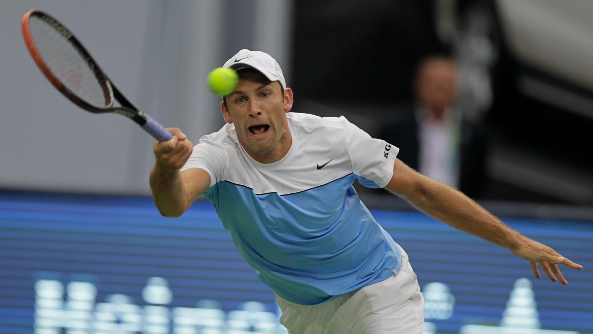 Łukasz Kubot przegrał z Benoitem Paire 7:5, 5:7, 2:6 w meczu pierwszej rundy turnieju ATP w Indian Wells (pula nagród 5,03 mln dolarów). W kolejnym meczu Francuz zmierzy się z Philippem Kohlschreiberem, który jest rozstawiony z numerem 21.