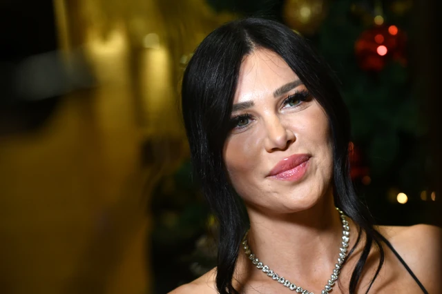 "DEVOJKAMA BEZ MORALA NIJE MESTO PORED DECE": Žestok okršaj Sanje Marinković i Stanije, a onda se umešao i nesuđeni svekar sa šokantnim optužbama!