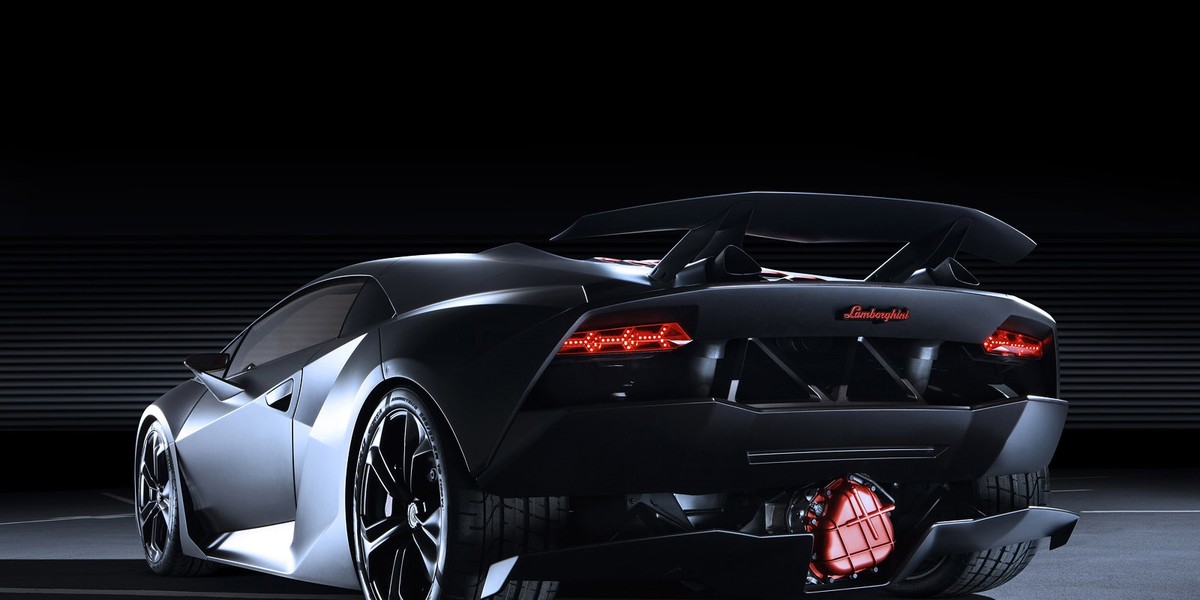 Nowe auto Andy Carrolla. Kupił Lamborghini Sesto Elemento! 