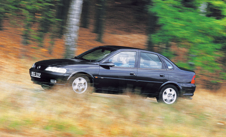 Opel Vectra 1.8/1997 r. - Cena 2300 zł