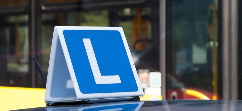Ponad 5 tys. zł dofinansowania do kursu na prawo jazdy. Kto może otrzymać dopłatę? [LISTA]