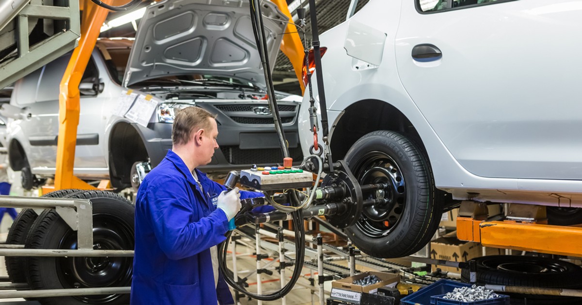 危機に陥っている人気のある自動車生産者。閉鎖するいくつかの工場？