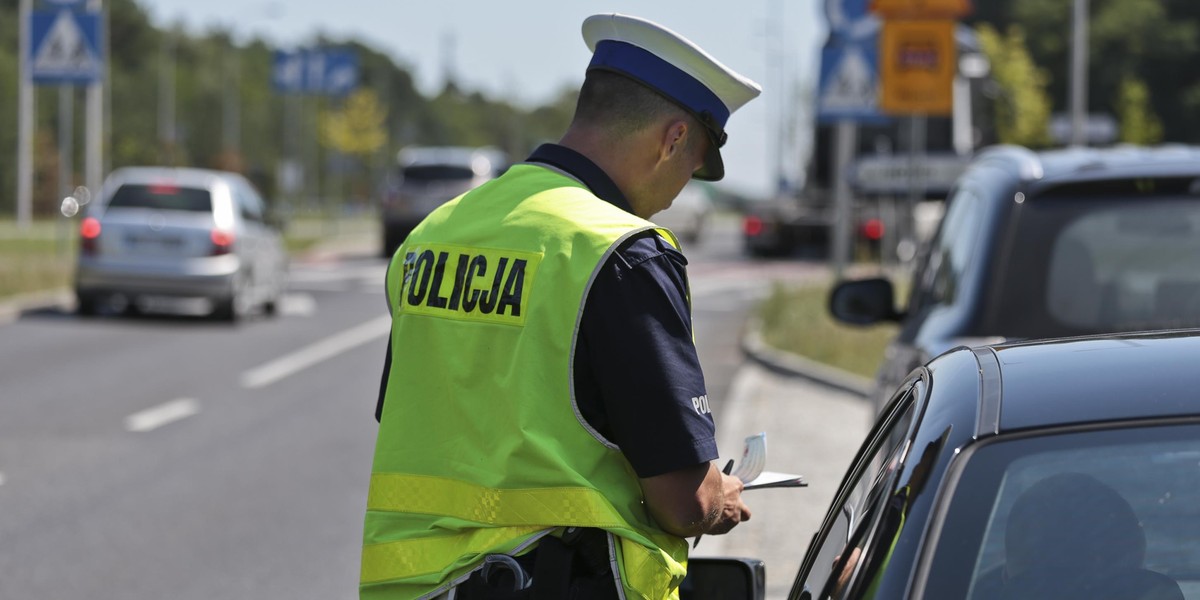 POLICJA