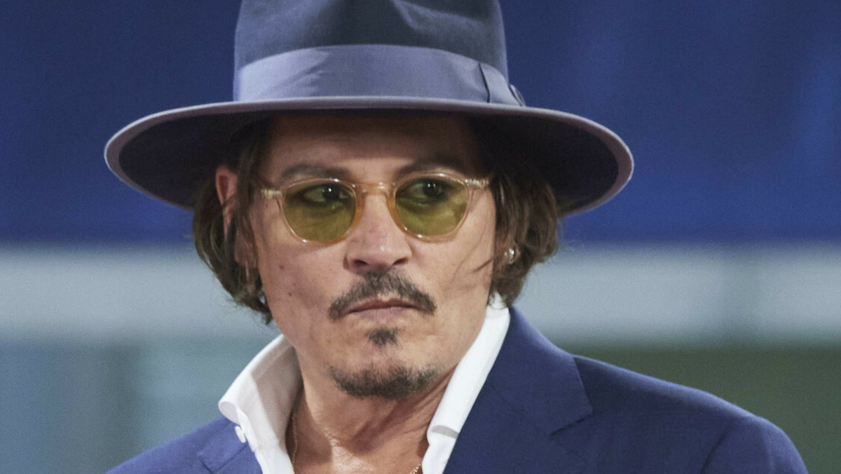 Johnny Depp ingerował w swój wygląd? Chirurg plastyczny ocenił