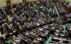 Awantura w Sejmie wokół Piotrowicza, komisja Amber Gold i raport [RELACJA]