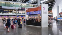 Przewoźnicy odwołują niedzielne loty do Tel Awiwu z Lotniska Chopina [LISTA]