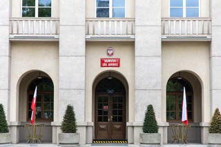 Czarna lista KNF do poprawki. Polacy mają być lepiej chronieni przed oszustwami finansowymi