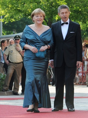 Angela Merkel i Joachim Sauer na Bayeruth Festival 2012