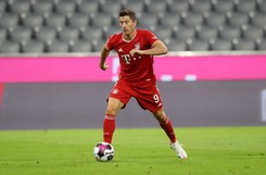 Robert Lewandowski 'przyłapany' z kuflem piwa w dłoni [WIDEO]