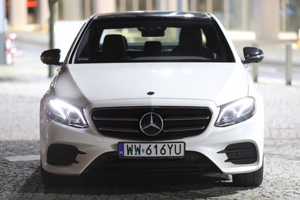 Mercedes stworzył hybrydę na bazie diesla. Oto Mercedes E 300 de