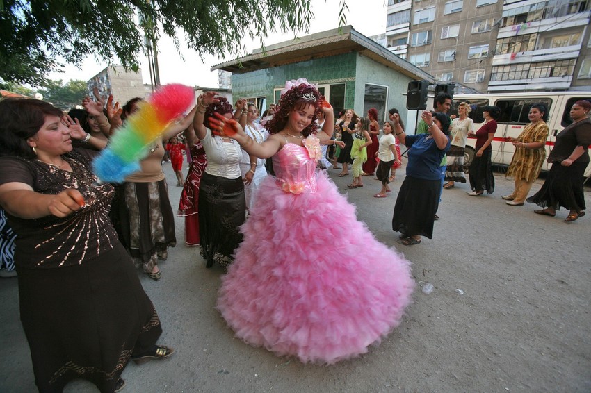 U Bugarskoj se čak održava Sajam supruga, pijaca na kojoj se prodaju devojčice