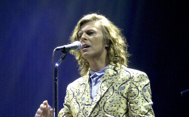 Jak wygląda, jak brzmi idealny koncert? Oto on. David Bowie "Glastonury 2000" [RECENZJA]