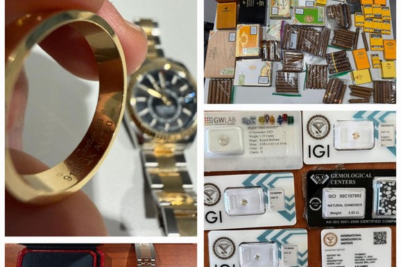 (FOTO) CARINICI ZA VIKEND OSTALI U ŠOKU! Pretresali rančeve i torbe, pa pronašli robu vrednu ŠEST MILIONA! Među njima bili i PRIRODNI DIJAMANTI!