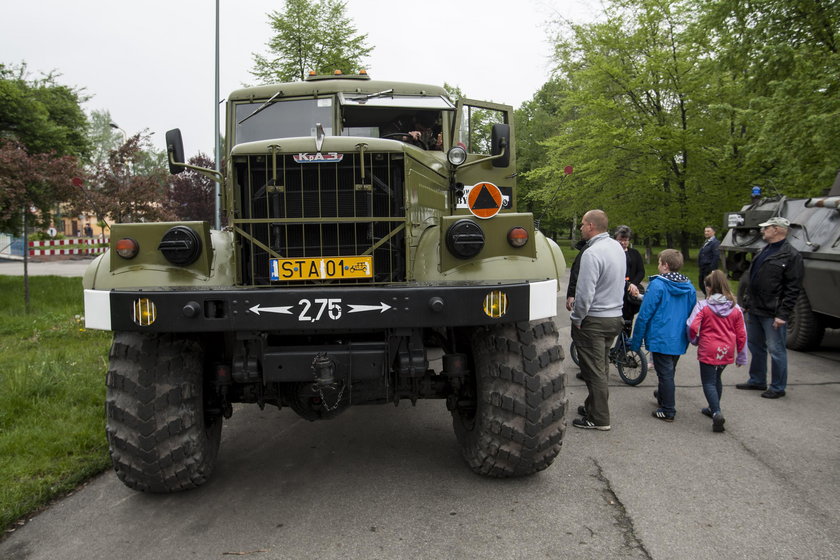 Sosnowiec. Piknik militarny z okazji 72. rocznicy zakończenia II wojny światowej