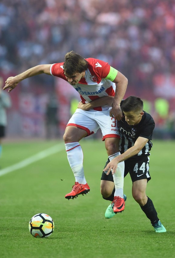 Prštalo je u derbiju: Filip Stojković i Armin Đerlek