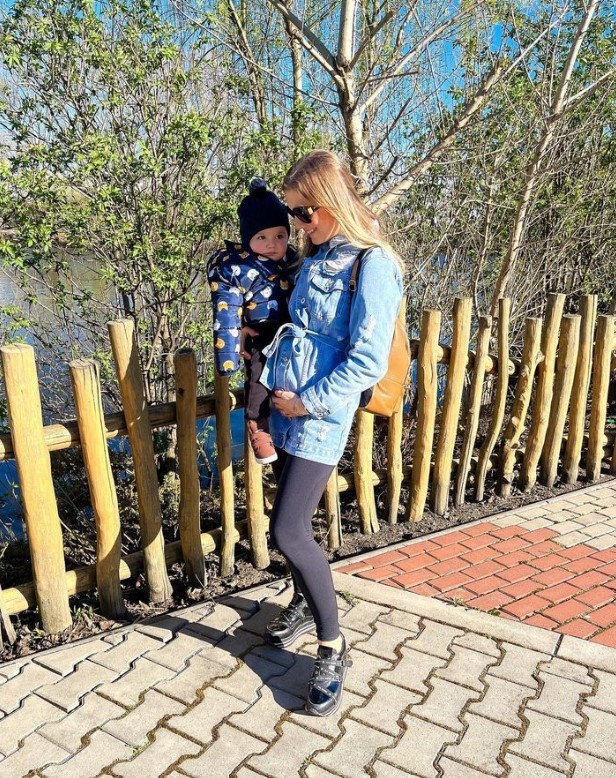 Dominika Stará je tehotná.