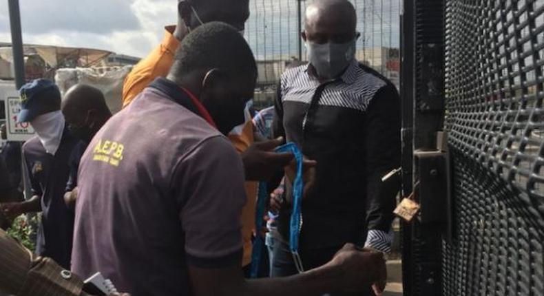 FCTA seals Jabi Lake Mall for violating ban on social gatherings. (TheCable)