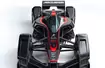 Bolid McLaren MP4-X z zamkniętą kabiną