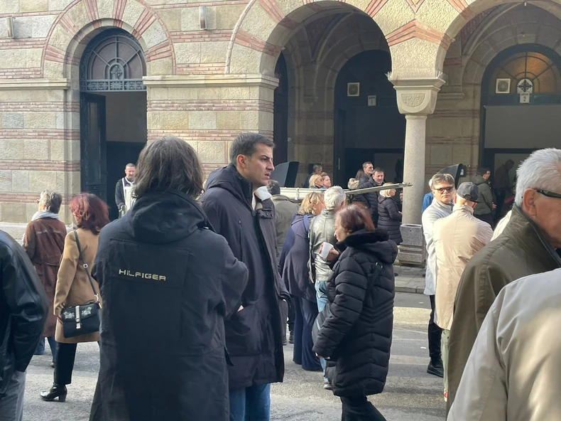 Poznati na sahrani Žarku Lauševiću