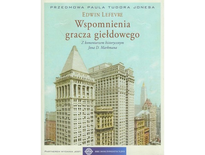 Edwin Lefevre 'Wspomnienia gracza giełdowego' (Linia, Warszawa 2011).
Dawno, dawno temu na Wall Street. Pięknie wydana, napisana w pierwszej osobie opowieść o życiu przedwojennego rekina amerykańskiej finansjery Jessego Livermore’a. Inwestor nie raz i nie dwa zarabiał na giełdzie fortunę, by zaraz potem kompletnie ją roztrwonić. Zaczynał wówczas na nowo. Znów wspinał się na szczyt i znów z niego spadał. Dekoracje tej opowieści oczywiście mocno niedzisiejsze. Wielkie tablice z kursami, firmy i branże, które dziś już nic inwestorom nie mówią. Ale za to duch spekulacji emanujący z tej książki może fascynować również współczesnego czytelnika. A wyprawa do szalonych lat dwudziestych nie będzie czasem straconym.