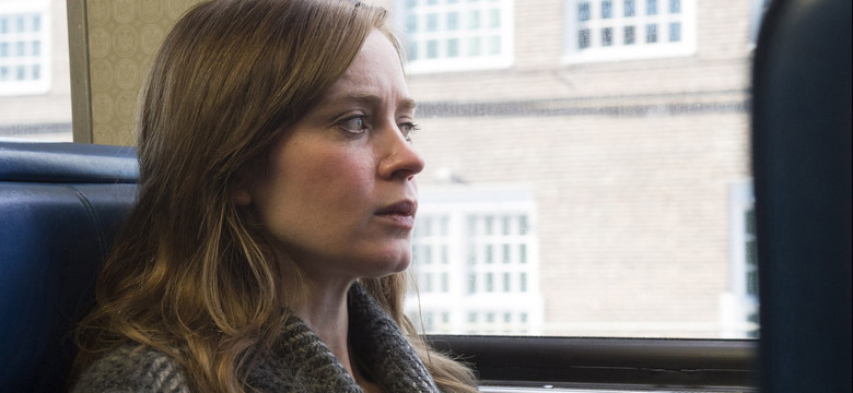 "Dziewczyna z pociągu": Emily Blunt w jednym z najbardziej oczekiwanych filmów 2016. NOWE ZDJĘCIA