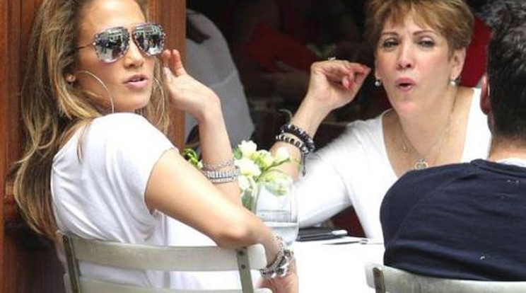 650 milliót nyert Jennifer Lopez anyja!