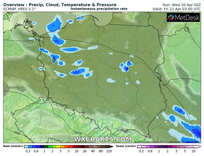 W nocy dużo chmur, niewielki deszcz i lokalne mgły