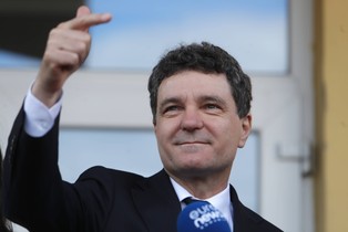 W Rumunii niespodziewany zwycięzca. Co zrobił przegrany kandydat?