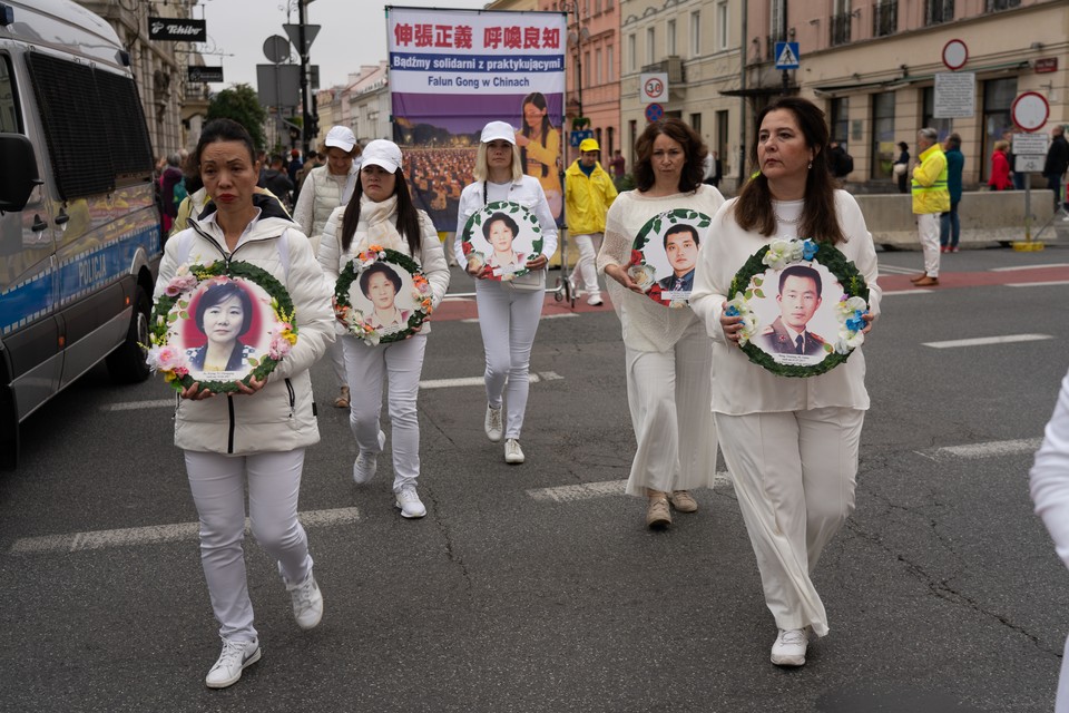 Marsz Falun Gong w Warszawie