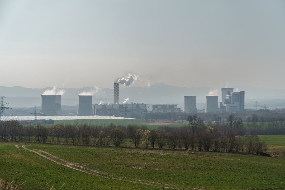 Emisje w Unii wzrosły. Polska wśród państw z najwyższymi wynikami