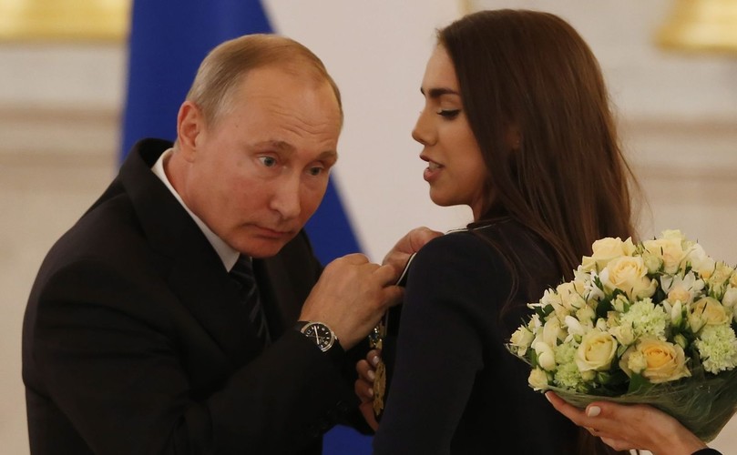Putin i gimnastyczka Margarita Mamun, złota medalistka z Rio