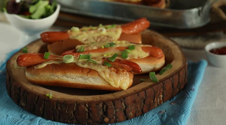 Sütőben sült hot-dog recept / Fotó: Ringier
