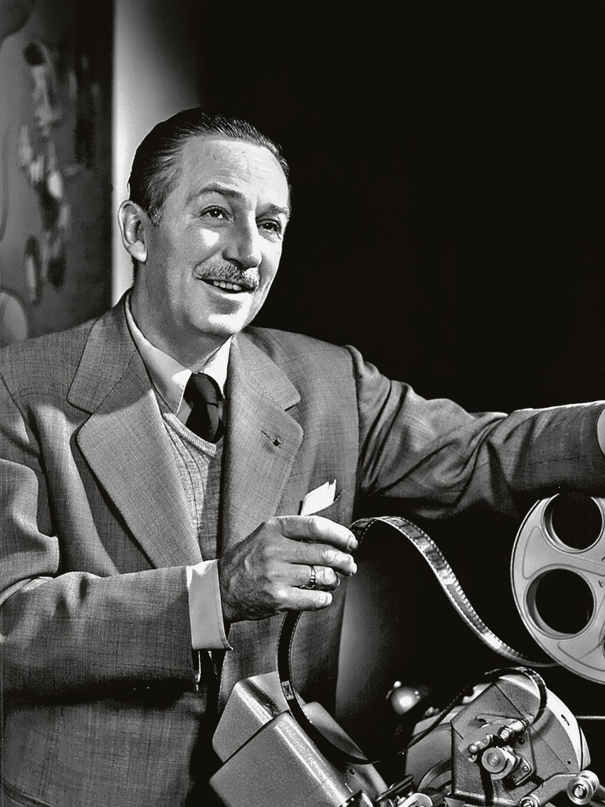 Dizni je davao glas za sve likove, mada je malo razumljivog govora zapravo zastupljeno