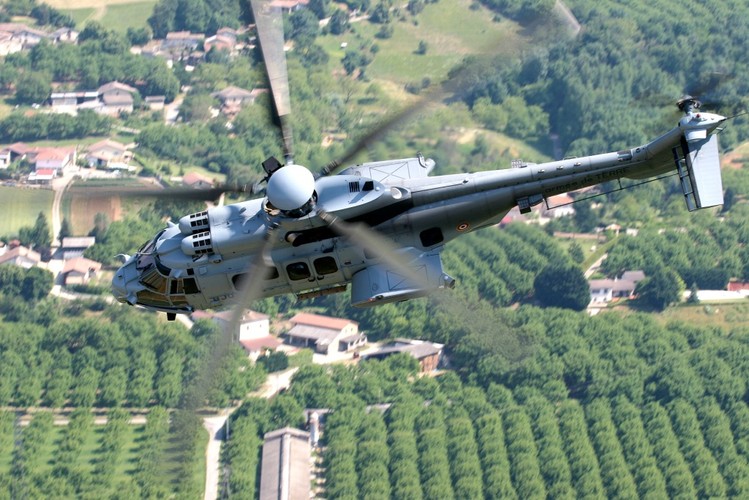 EC725 został skonstruowany z myślą o operacjach w najcięższych warunkach pogodowych.