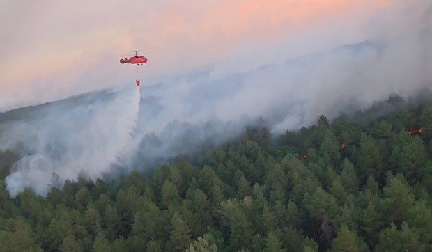 Deliblatska peščara gašenje požara iz helikoptera
