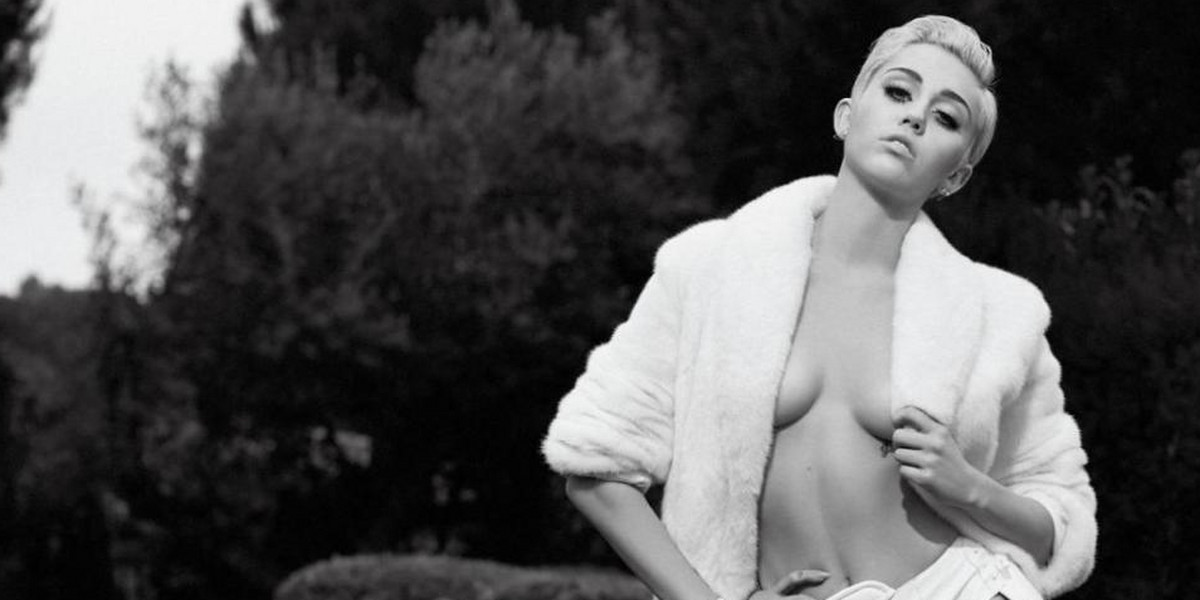 Miley Cyrus pozuje nago dla Lagerfelda