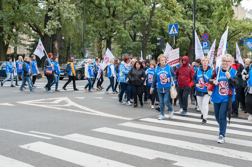 "Kumulacja chaosu". Protest przeciwko reformie edukacji