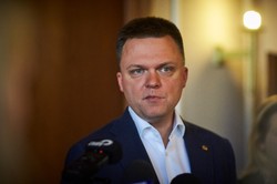 Politycy PiS: Polska 2050 Hołowni to szalupa ratunkowa dla ludzi związanych z PO