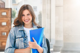 Nowy przedmiot w szkołach ponadpodstawowych: 3500 placówek otrzyma pakiet narzędzi do edukacji obywatelskiej