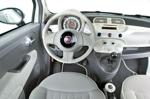 Fiat 500 kontra Mini i Twingo - Co naprawdę potrafią kultowe maluszki?