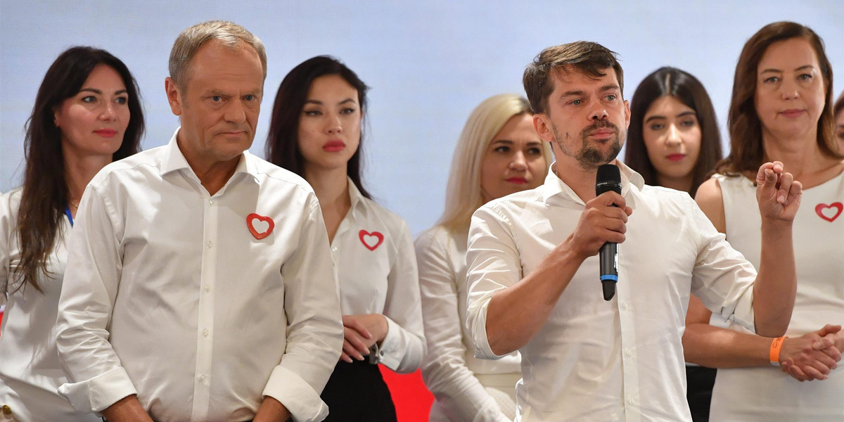 Donald Tusk, Michał Kołodziejczak i kandydatki Koalicji Obywatelskiej w wyborach 2023 r.