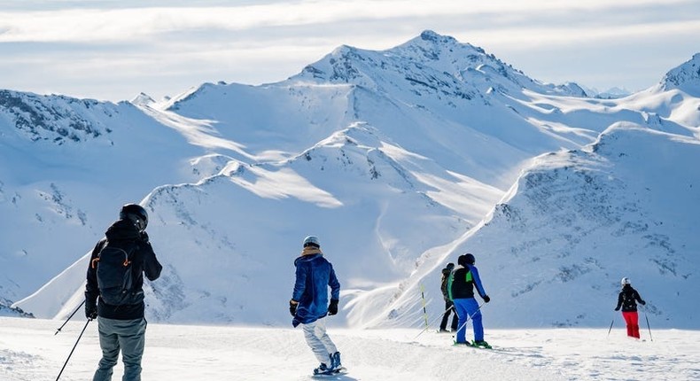 There are a few mistakes first-time skiers should avoid making on the slopes.kasakphoto/Shutterstock